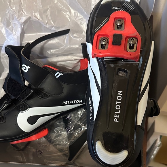 Peloton Black and Red Athletic Shoes - Picture 5 of 6